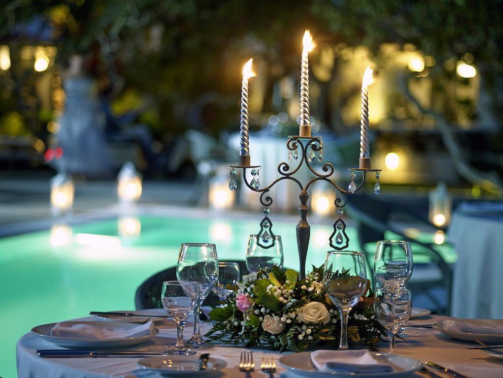 Santorini Kastelli Resort Kamari  Exterior photo A candelabra centerpiece